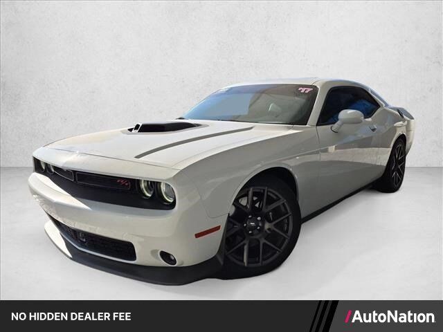 2017 DODGE Challenger