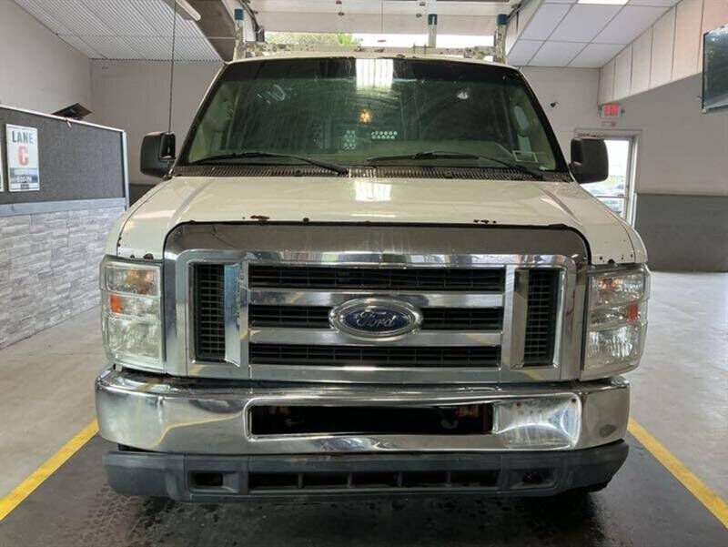 2012 FORD E-250