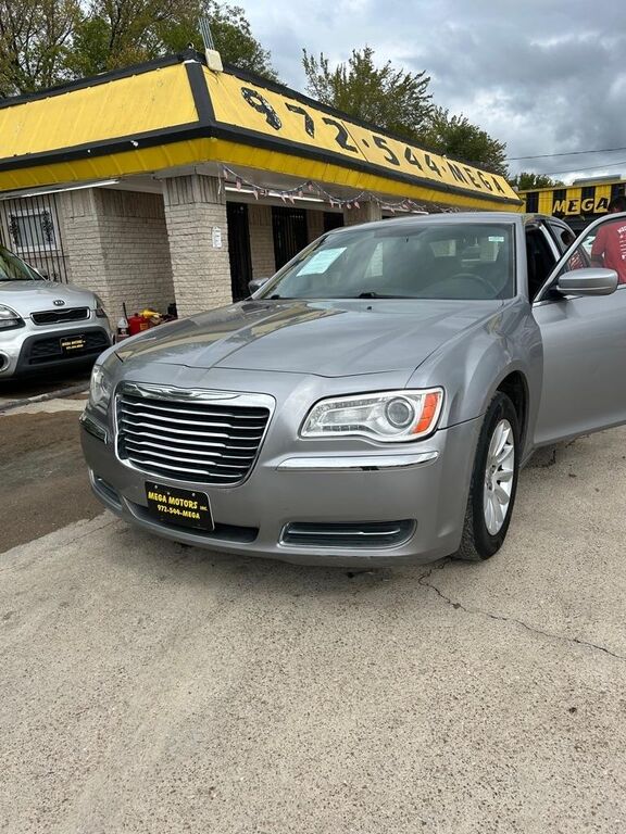 2011 CHRYSLER 300