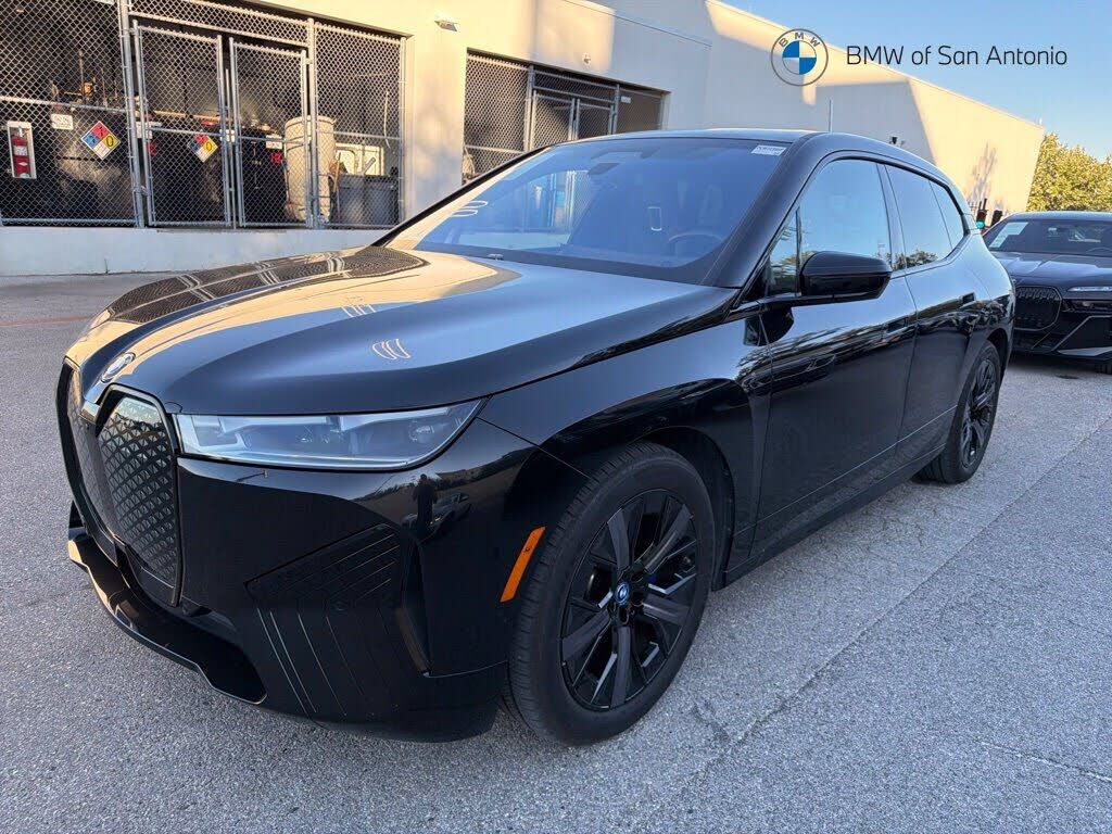 2023 BMW ix