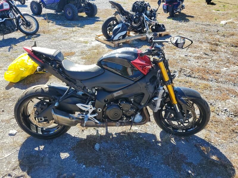 2016 SUZUKI GSX-S1000FA