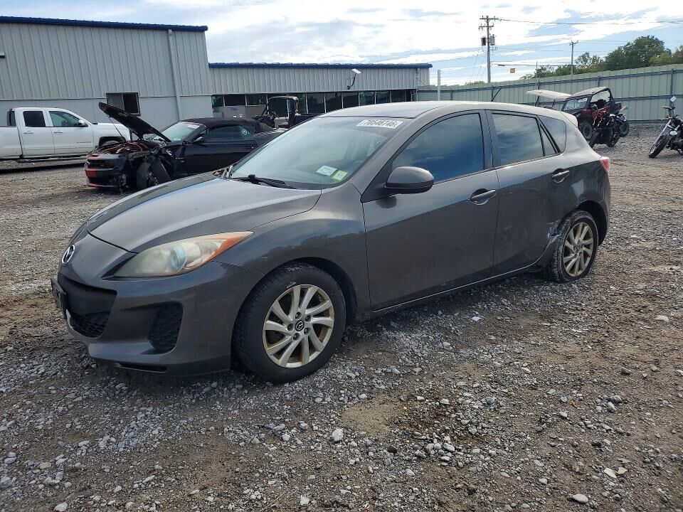 2013 MAZDA Mazda3