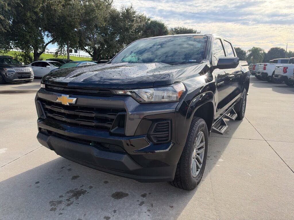 2024 CHEVROLET Colorado