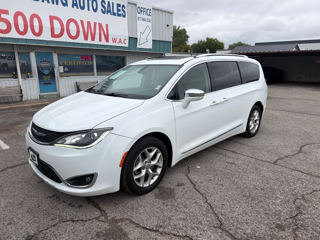 2020 CHRYSLER Pacifica
