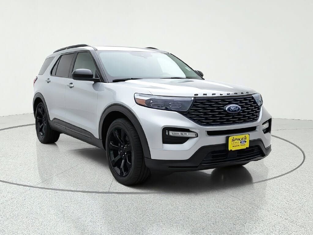 2023 FORD Explorer