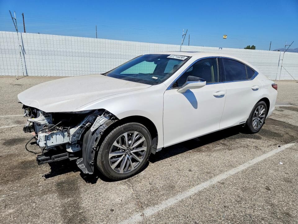 2022 LEXUS ES