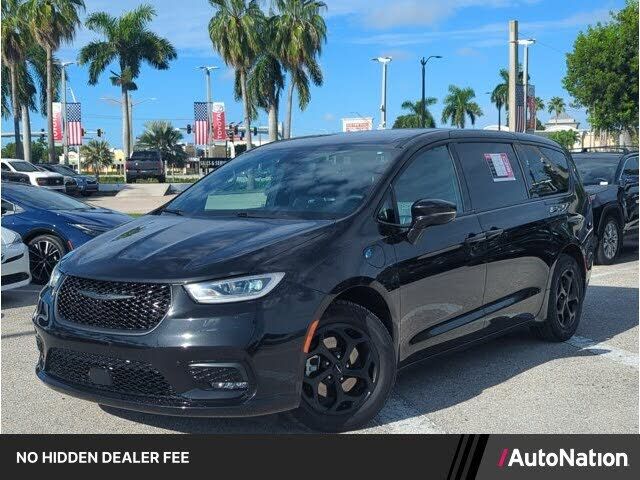 2022 CHRYSLER Pacifica