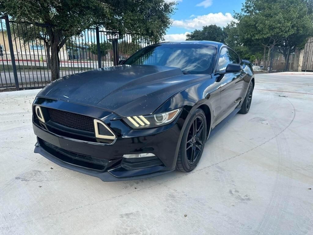 2015 FORD Mustang
