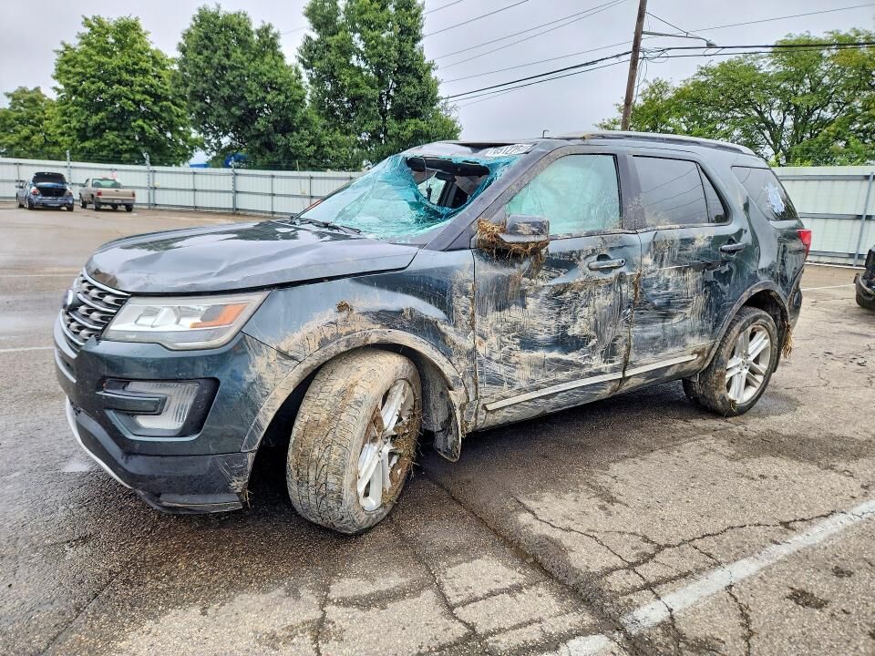 2016 FORD Explorer