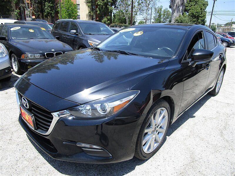 2017 MAZDA Mazda3