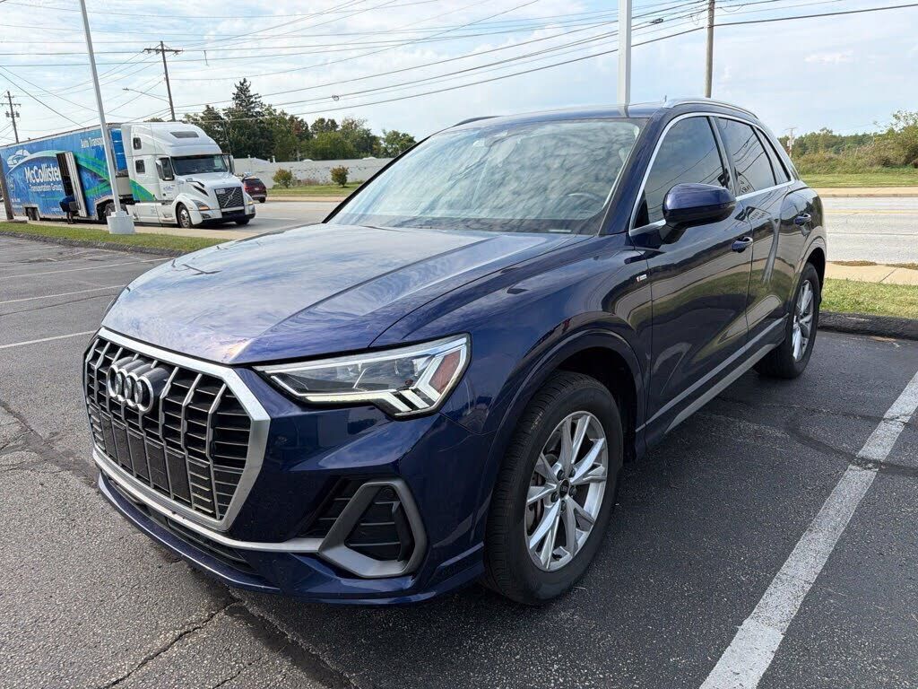 2023 AUDI Q3
