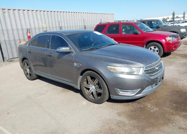 2013 FORD Taurus