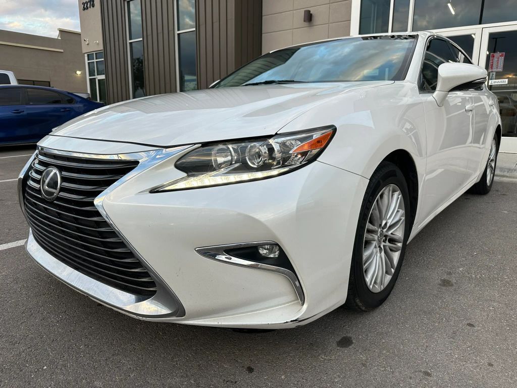 2016 LEXUS ES