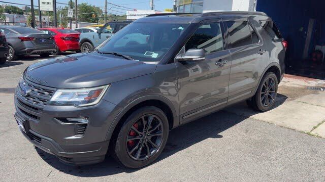 2019 FORD Explorer