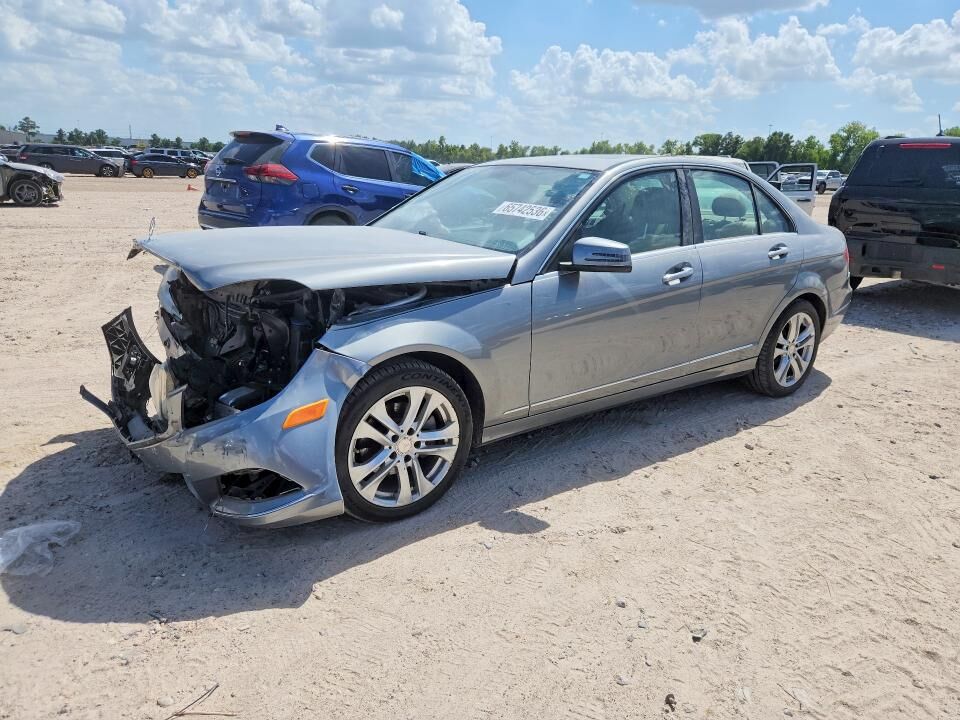 2014 MERCEDES-BENZ C-Class