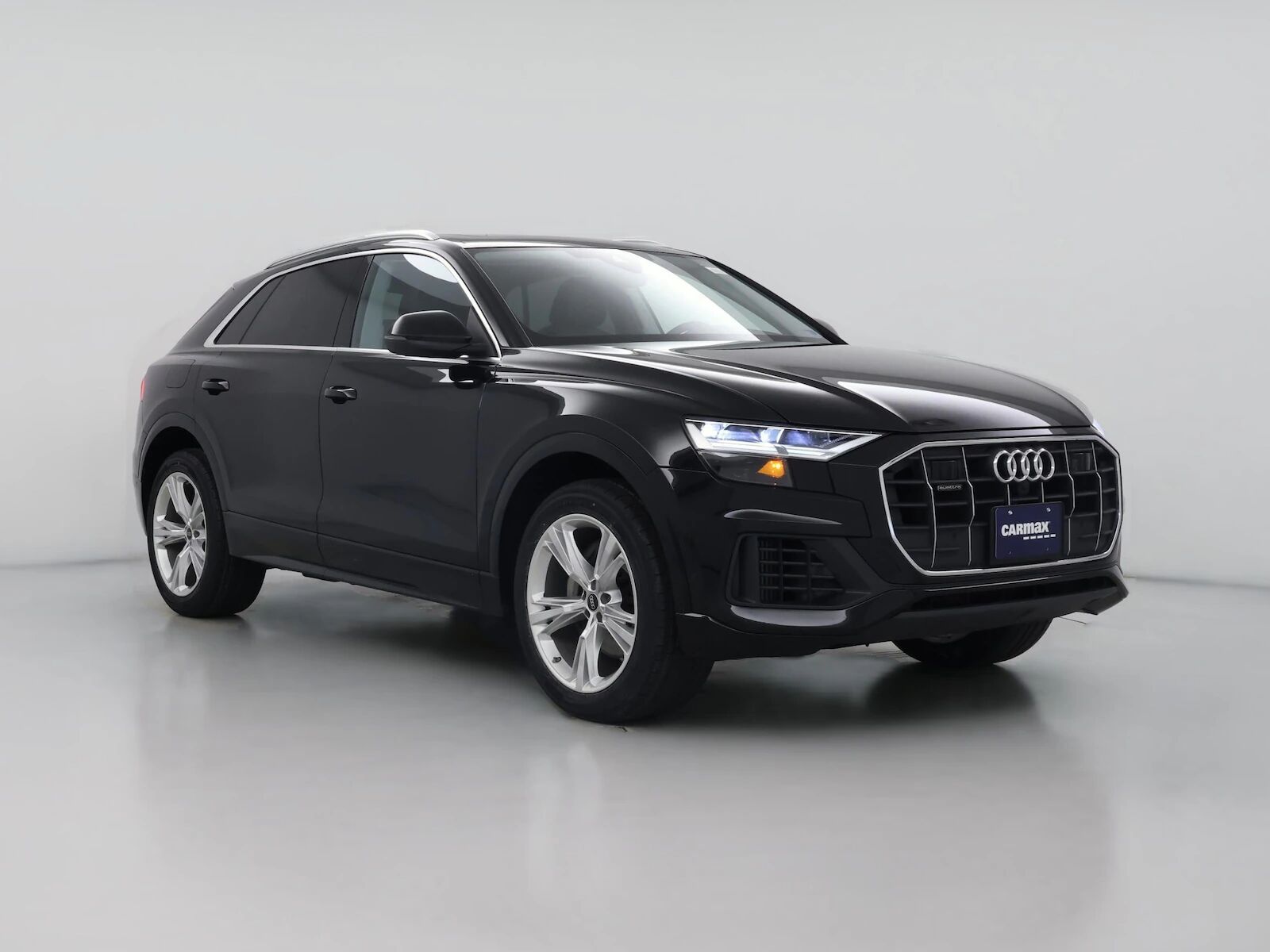 2022 AUDI Q8