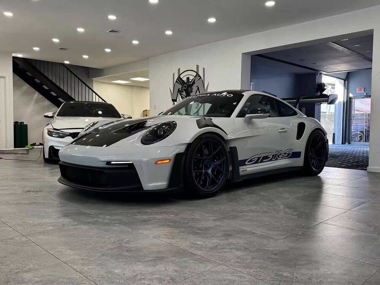 2025 PORSCHE 911
