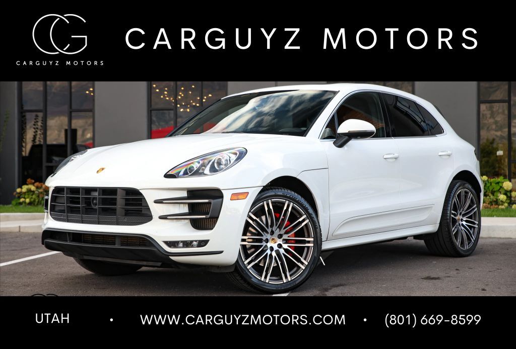 2015 PORSCHE Macan