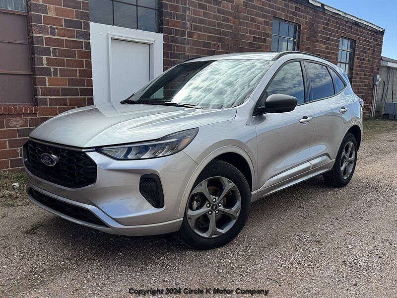 2024 FORD Escape