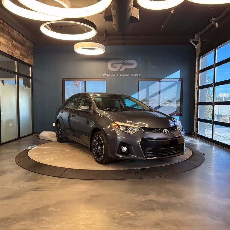 2016 TOYOTA Corolla