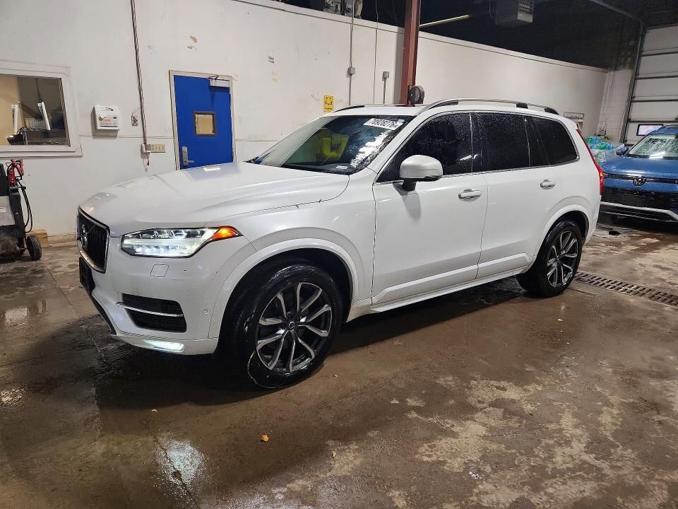 2017 VOLVO XC90