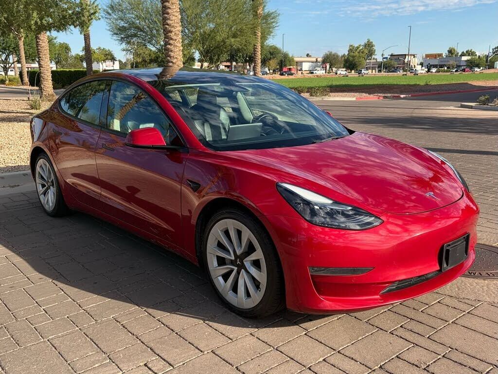 2022 TESLA Model 3