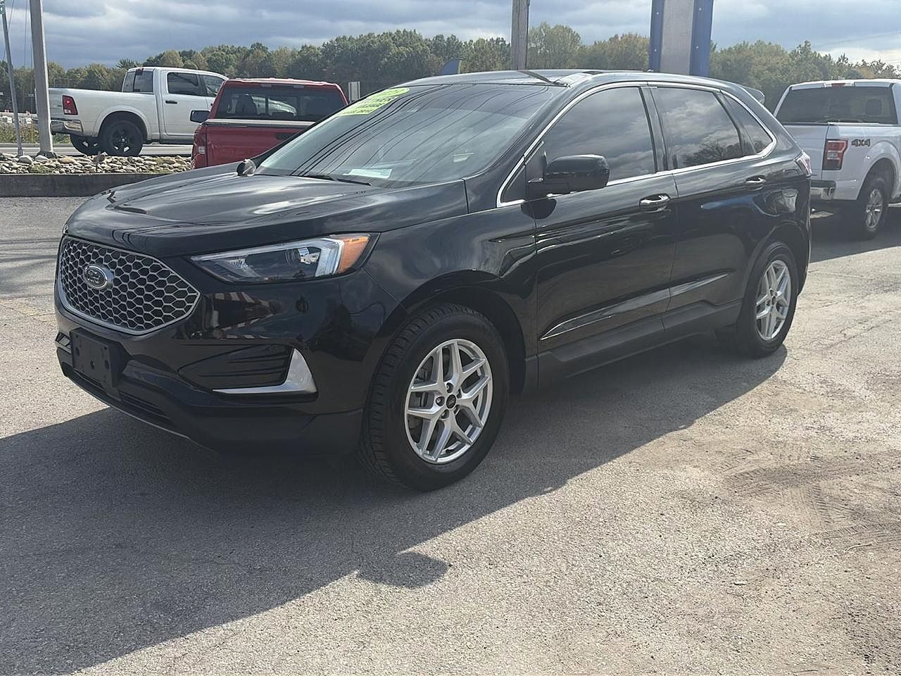 2023 FORD Edge