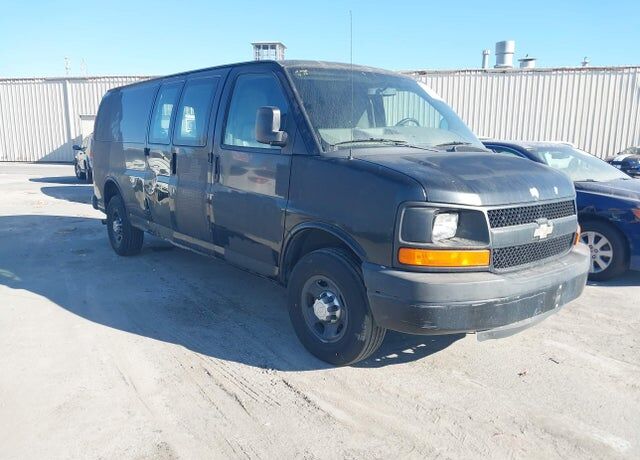 2011 CHEVROLET Express