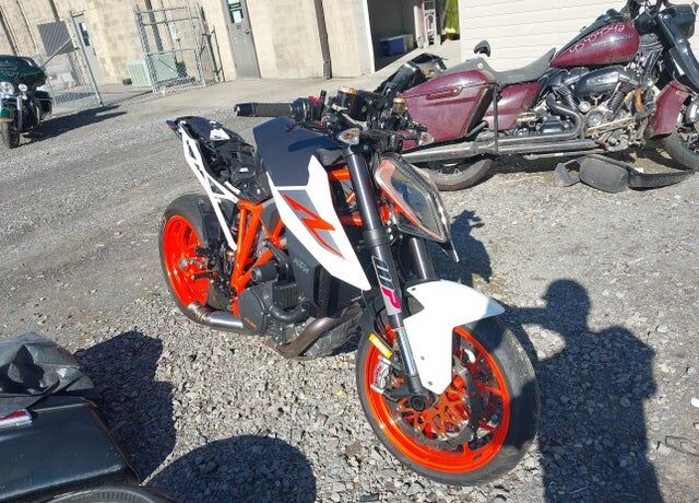2017 KTM Super Duke R