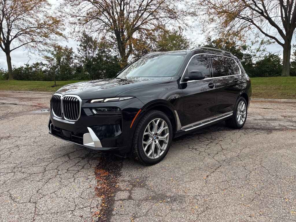 2023 BMW X7