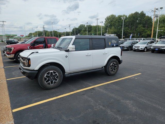 2024 FORD Bronco