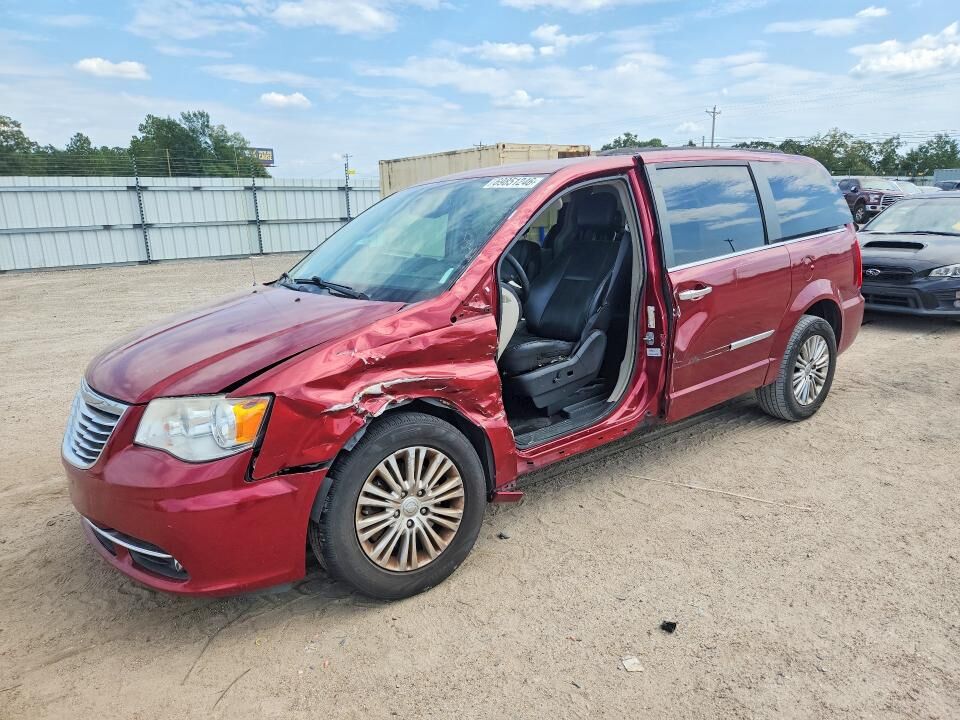 2015 CHRYSLER Town and Country