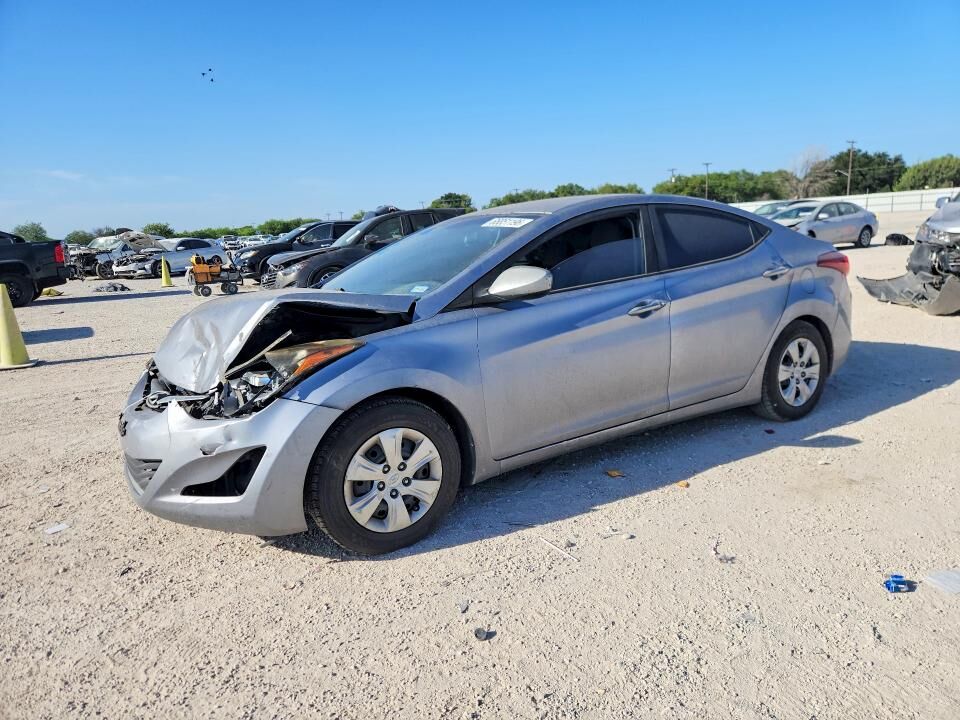 2016 HYUNDAI Elantra