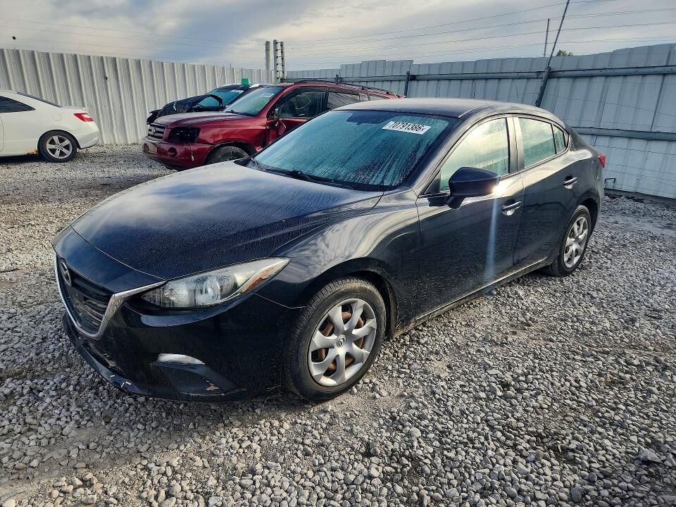 2016 MAZDA Mazda3