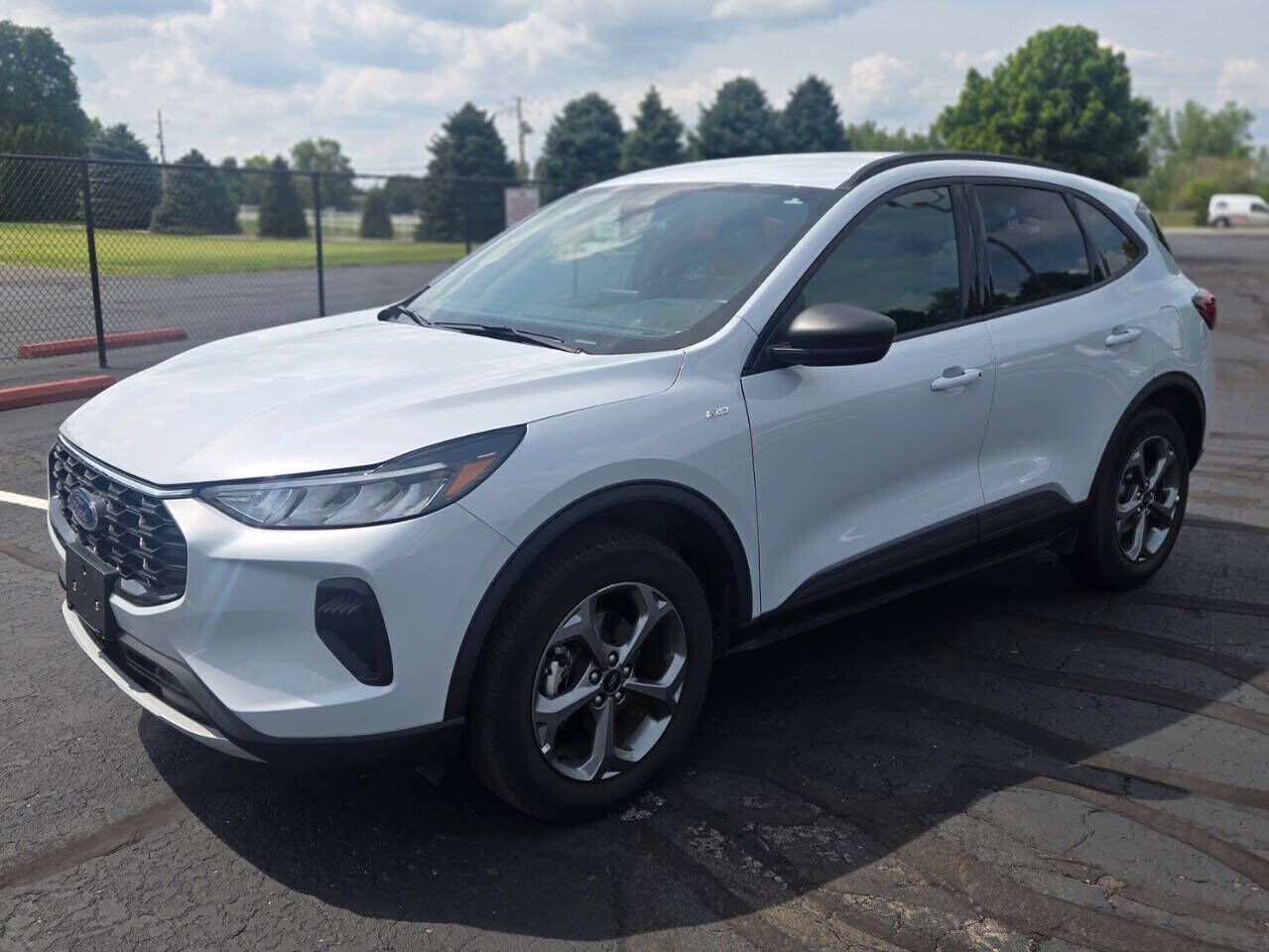 2025 FORD Escape