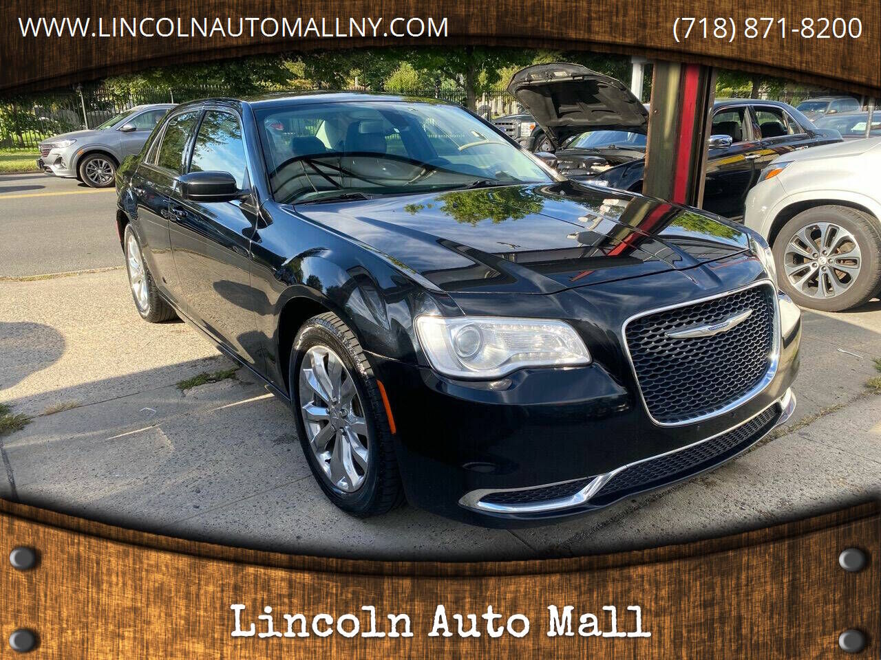 2017 CHRYSLER 300