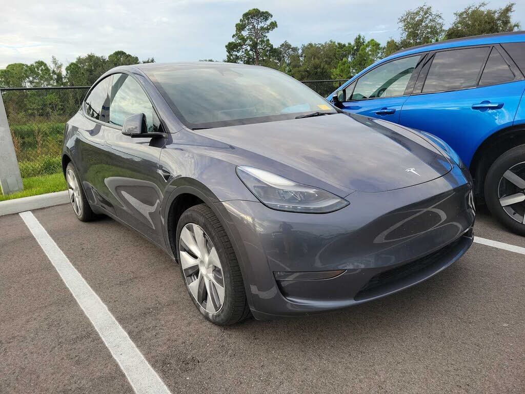2023 TESLA Model Y
