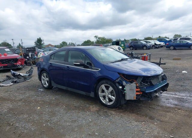 2013 CHEVROLET Volt