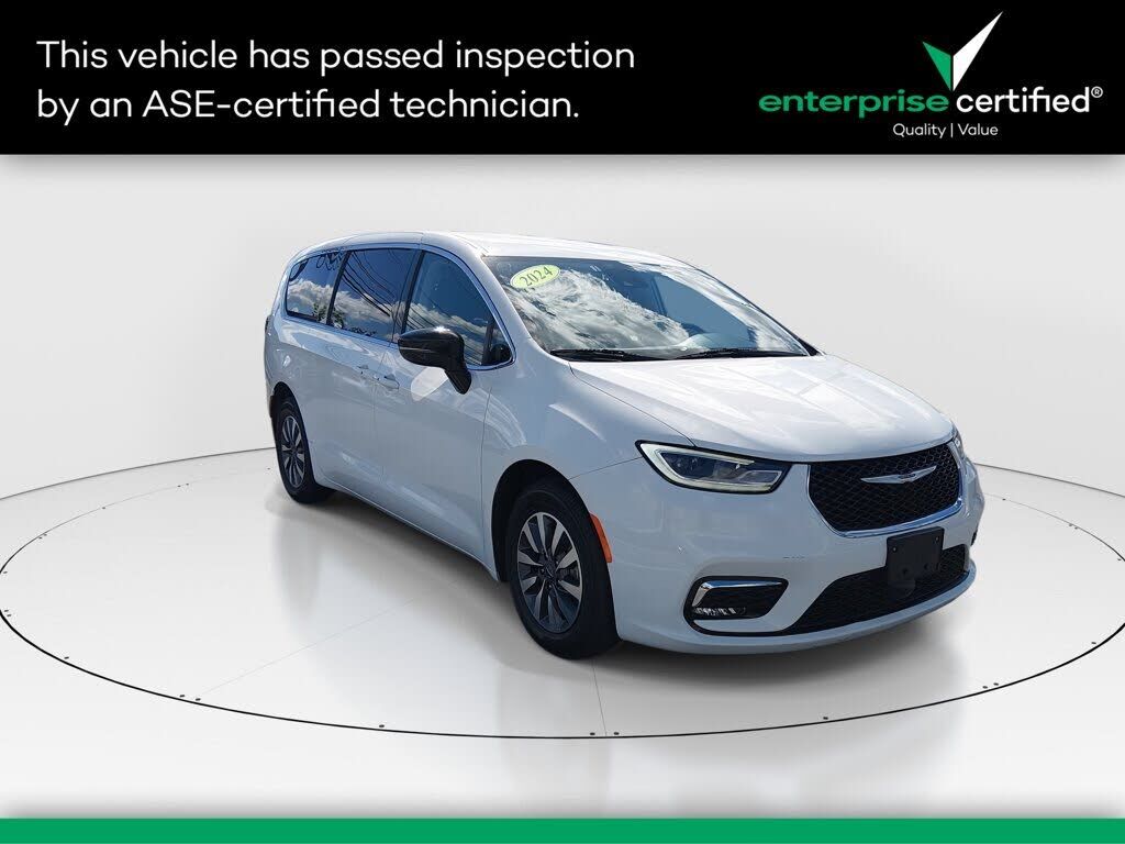 2024 CHRYSLER Pacifica