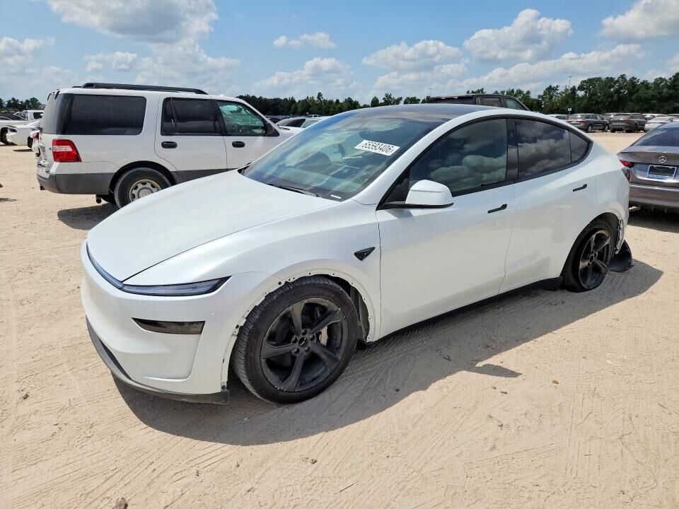 2026 TESLA Model Y