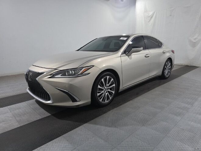 2019 LEXUS ES