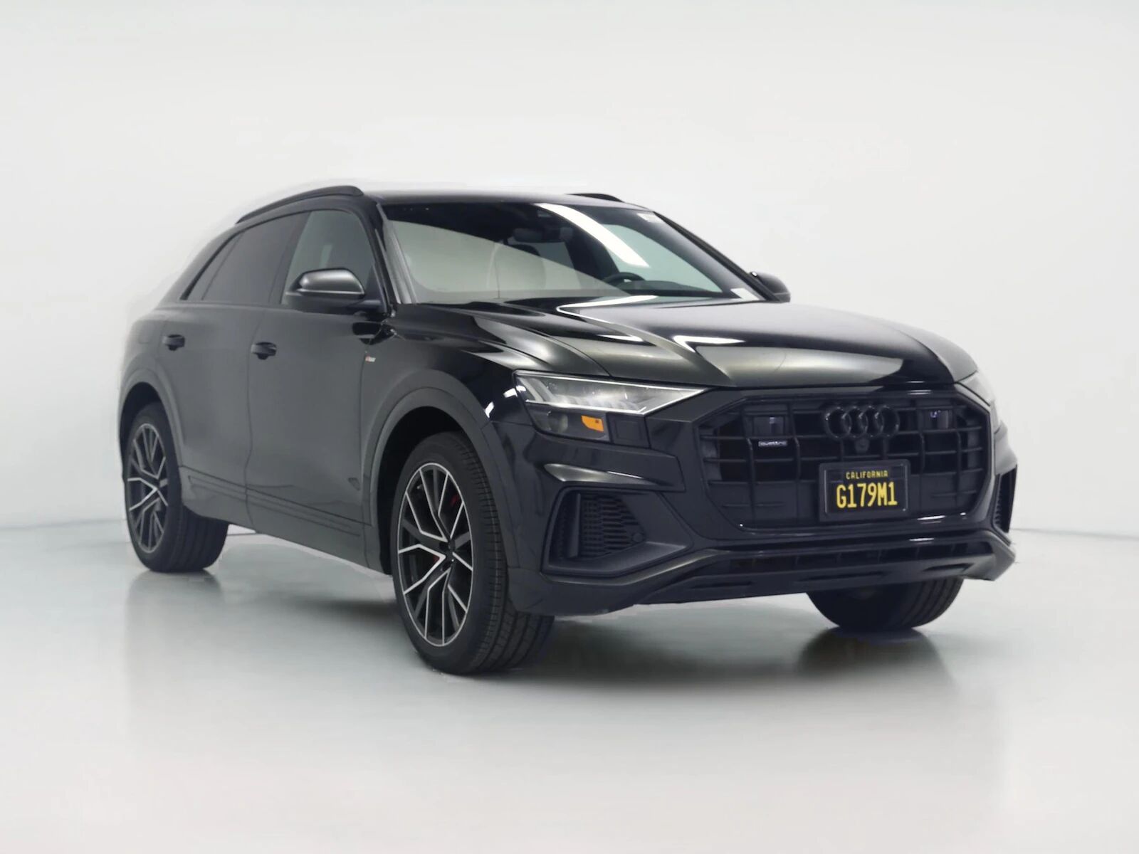 2023 AUDI Q8