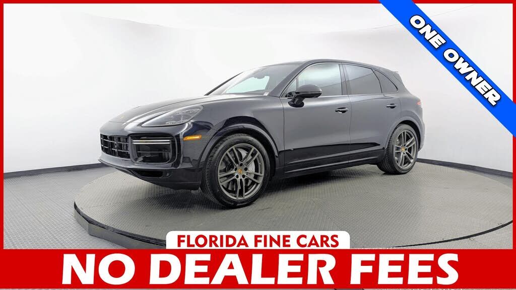 2023 PORSCHE Cayenne