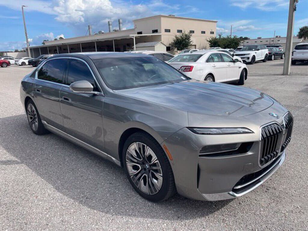 2023 BMW i7