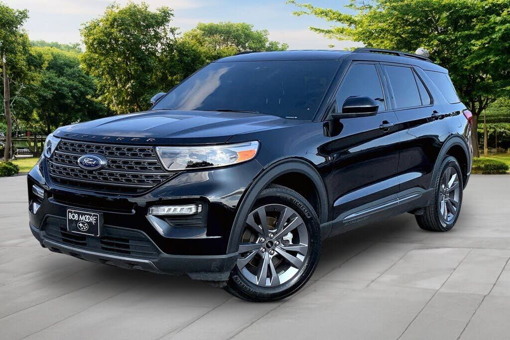 2023 FORD Explorer