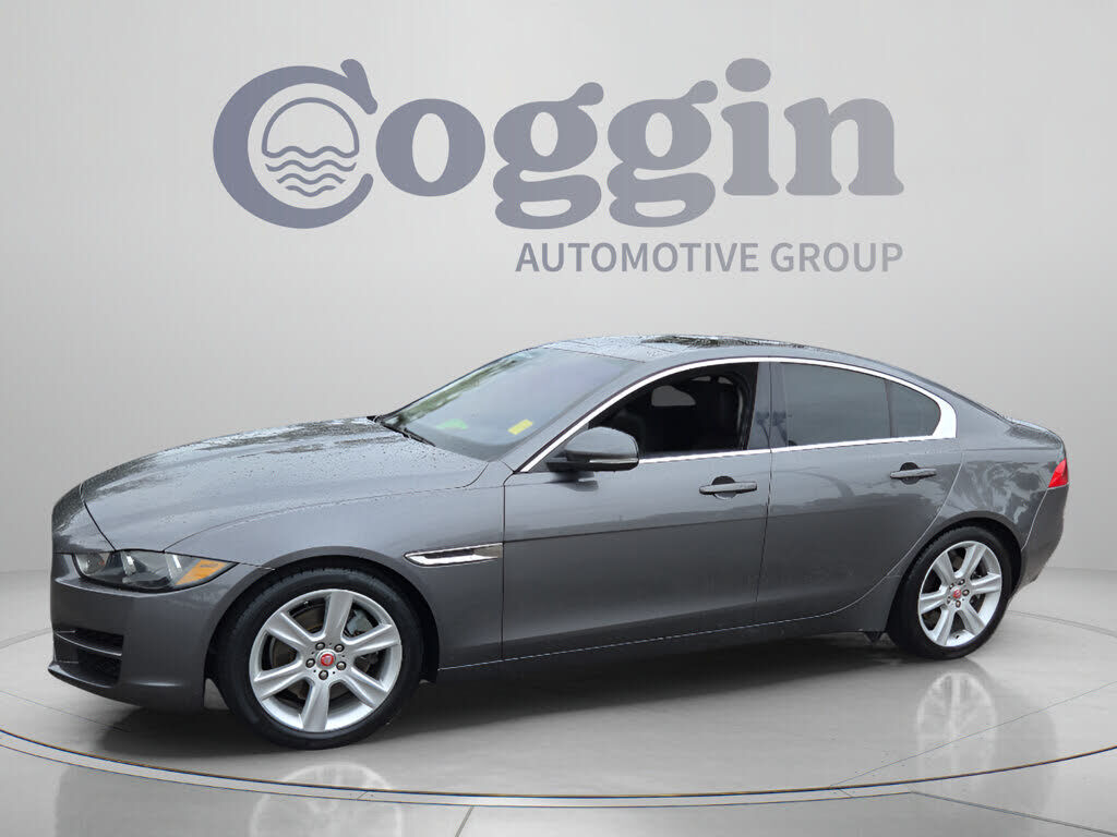 2017 JAGUAR XE