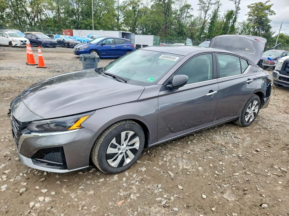 2025 NISSAN Altima