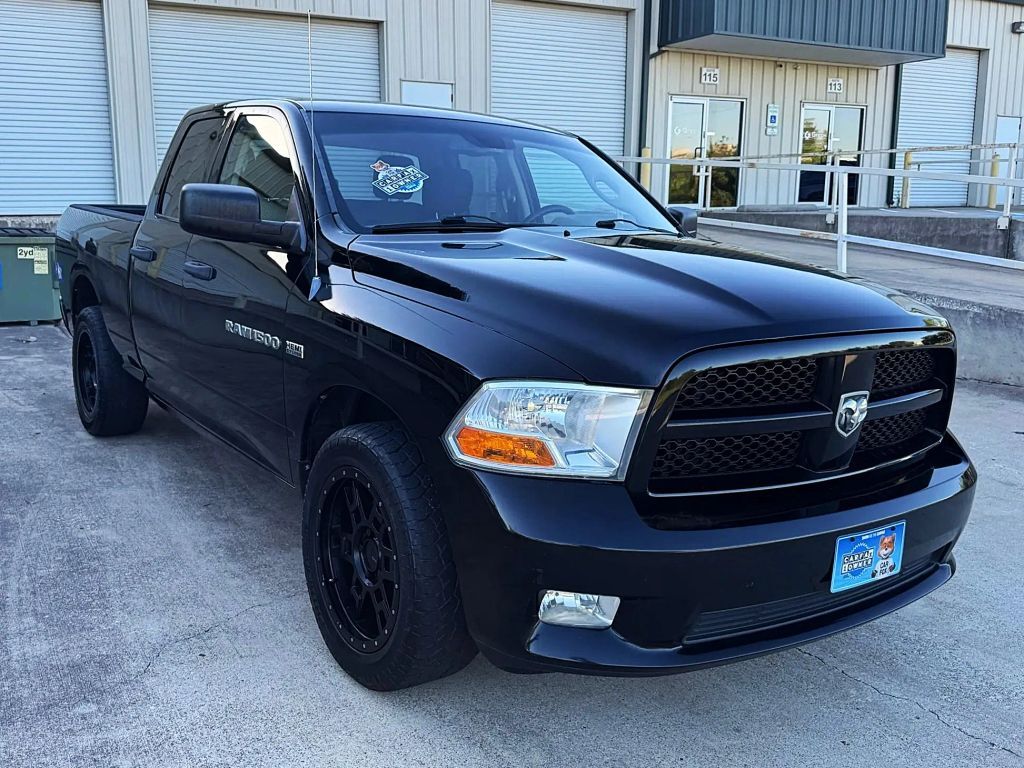 2012 DODGE Ram