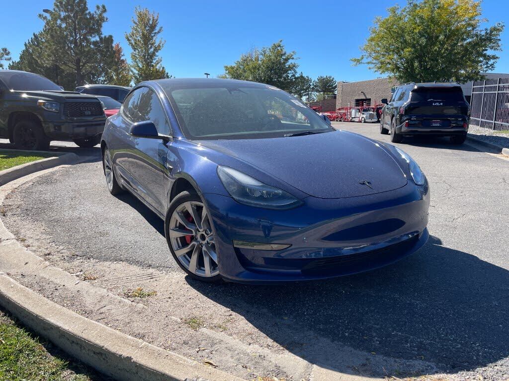 2023 TESLA Model 3