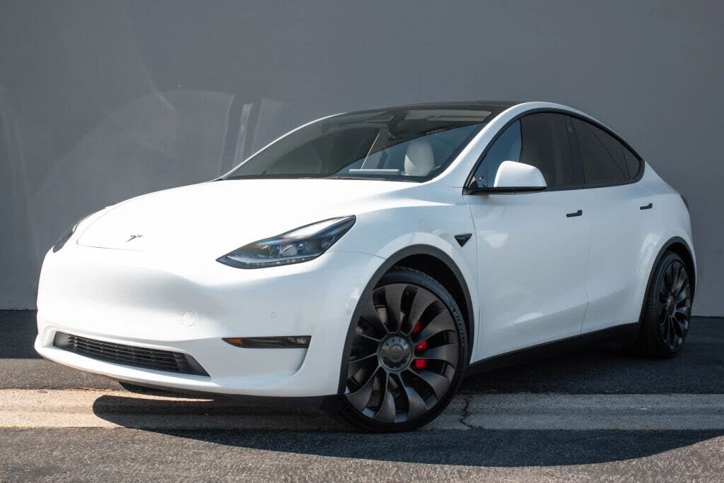 2022 TESLA Model Y
